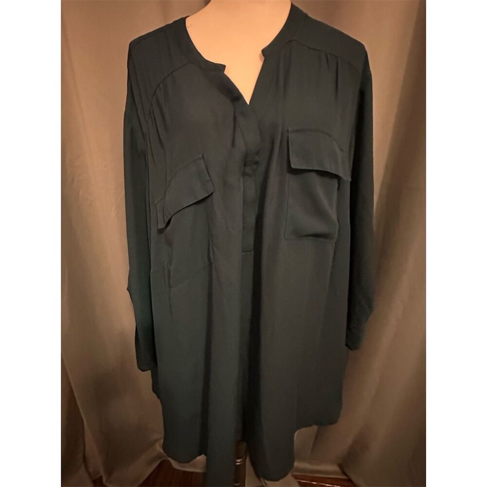 Torrid Plus Size 5 Black V-Neck Blouse Roll Tab Sleeves Casual